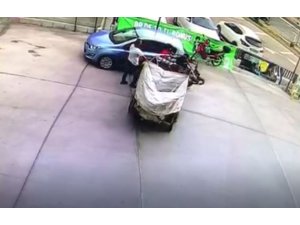 Çalışır durumda bırakılan motosiklet ortalığı birbirine kattı