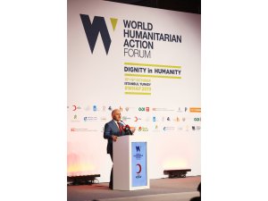 Kızılay ekibi insani yardım için Tel Abyad'a girdi