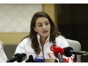 Buse Naz Çakıroğlu: "Olimpiyatlarda altın madalya almamak için hiçbir neden yok"