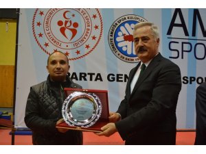 İHA Muhabiri’ne ‘Yılın en iyi spor habercisi’ ödülü