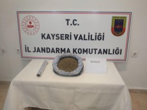 Uyuşturucu tacirleri ticari takside yakalandı