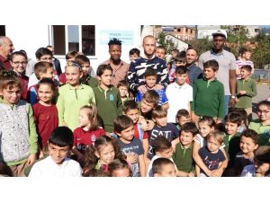 Onazi ve Doğan Erdoğan kütüphane açılışına katıldı