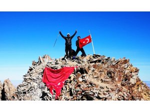 Mehmetçik’e Erciyes’in zirvesinden destek