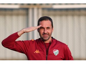 Bursaspor Ümraniye maçından 3 puan bekliyor