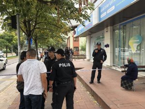 3 ay önce boşandığı eşini takip edip öldürdü