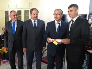 Görme Engelliler Sertifikalarını aldı