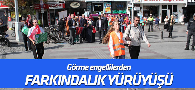Konya'da görme engelliler farkındalık için yürüdü