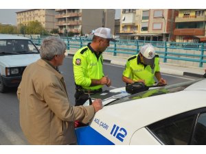 Turgutlu’da yaya önceliğine uymayan sürücülere ceza