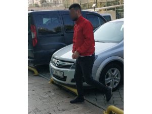 Savcının evinin önünden ayakkabı çalan genç tutuklandı