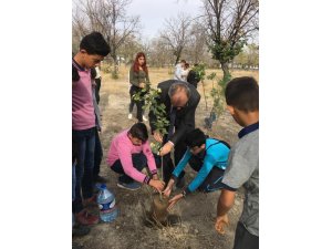 Karapınar'da öğrencilerin "Tohum Sandığı Projesi"