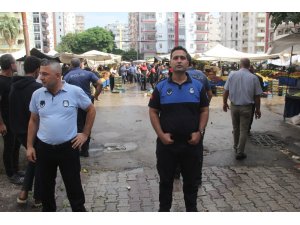 Pazarcıların yer kavgası halkı mağdur etti