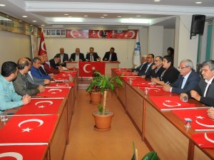 Akşehir Belediye Meclisi'nden Barış Pınarı Harekatı'na destek