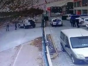 Konya'da cip sürücüsü trafikte tartıştığı gençlerin elektrikli bisikletini ciple ezdi