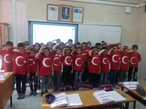 Öğrencilerden Barış Pınarı Harekatı'na destek