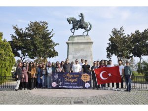 Gençler Yunanistan’da