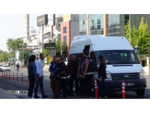 Diyarbakır’da 40 milyonluk vurgun yapan çete çökertildi