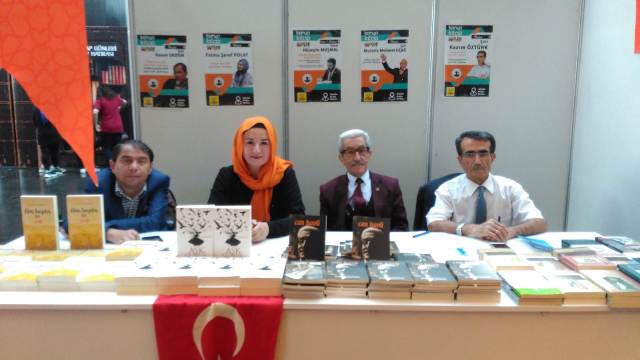 Selçukyalı yazarlar kitap fuarında