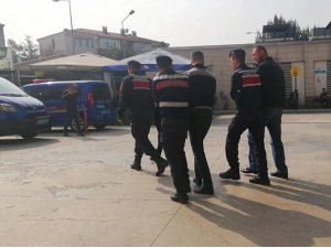 Uyuşturucu ile yakalandılar serbest kaldılar