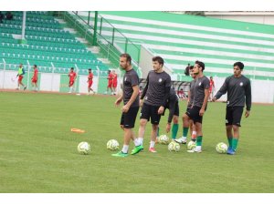 Salihli Belediyespor lideri ağırlayacak