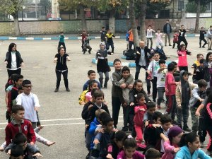 Derslere sporlar başlıyorlar