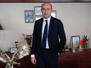 Hüseyin Yücel: "Proje anlatan tek aday Serdal Adalı"