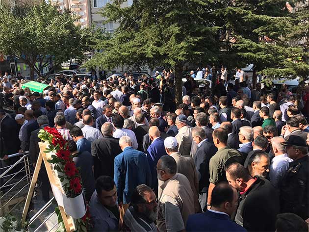 Betül Yerlikaya toprağa verildi