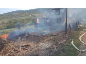 Sinop’ta ev yangını