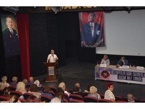 Kuşadası Kent Konseyi’nden dünya gıda günü paneli