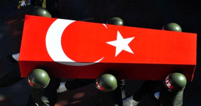 Hakkari Şemdinli'de teröristlerle çıkan çatışmada 1 askerimiz şehit oldu