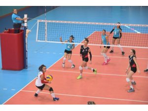 Salihli filede, sarsıldı ama yıkılmadı: 3-2