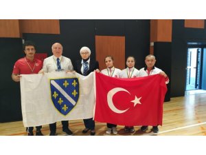 Halterde Isparta için gururlandıran derece