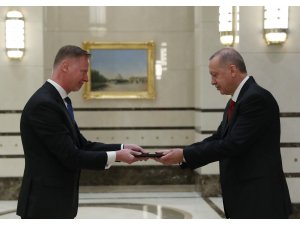 Cumhurbaşkanı Erdoğan'a güven mektubu