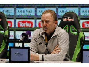 Sergen Yalçın Konyaspor galibiyetini değerlendirdi