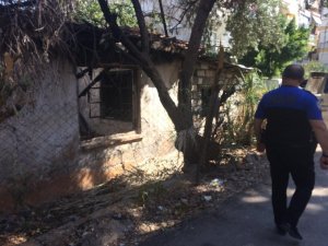 Fuhuşa mekan teşkil eden bina yıkıldı