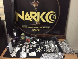 Kayseri’de uyuşturucu tacirlerine ’Koçbaşılı’ şafak operasyonu: 19 gözaltı