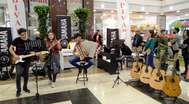 “Enstrüman Deneme Günleri” etkinliği beğeni topladı