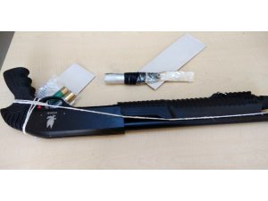 Dur ihtarına uymayan sürücü ruhsatsız av tüfeği ile yakalandı