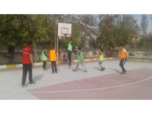 Acıgöl’de basketbol sokağa indi