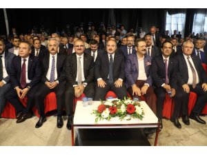 Bakan Varank: “ Türkiye 2 haftada ABD ve Rusya’yı istediği noktaya getirdi”