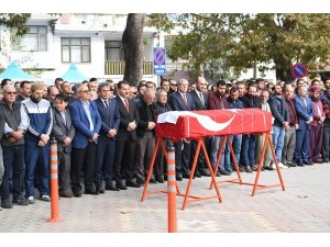 Görevi esnasında ölen itfaiye eri toprağa verildi