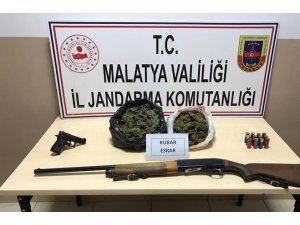 Malatya’da 1 kilo 200 gram esrar yakalandı