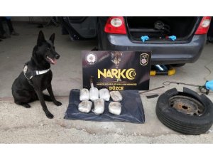 Düzce TEM’de baskın yaptı 7 kilo toz esrar yakalandı