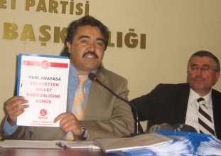 SP, Anayasa'nın değişmesini istiyor