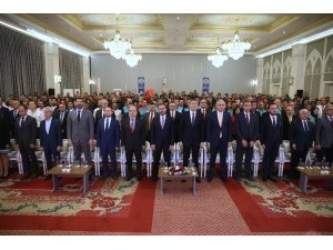 Bakan Kasapoğlu ve Bakan Selçuk 4 spor dalında ter döktü