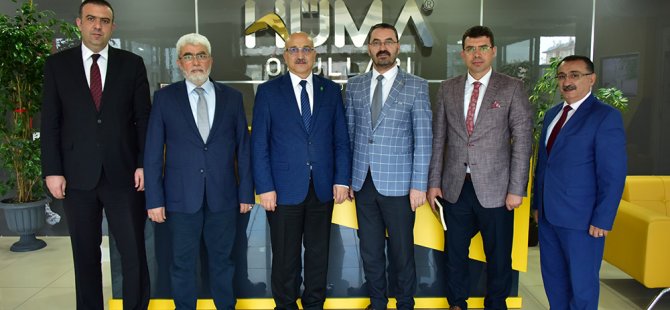 Büyük'ten Hüma Okulları’na ziyaret