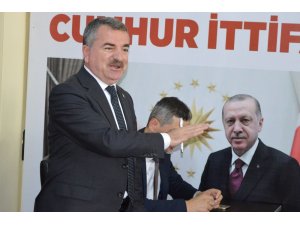 Özdemir: “Siyasi ve ekonomik darbelere karşı ayaktayız”