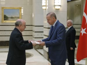 Büyükelçiler Cumhurbaşkanı Erdoğan’a güven mektubu sundu