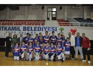 Basketbol Cumhuriyet Kupası bu yıl da Gaziantep Kolej Vakfı’nın