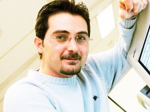 Kavgayı ayırmak isterken canından oldu