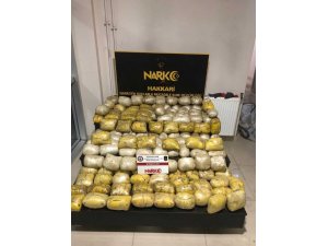 Yüksekova ilçesinde 140 kilo toz esrar ele geçirildi